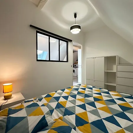 L'ensoleille - Classe 2 Etoiles - Nay Centre -